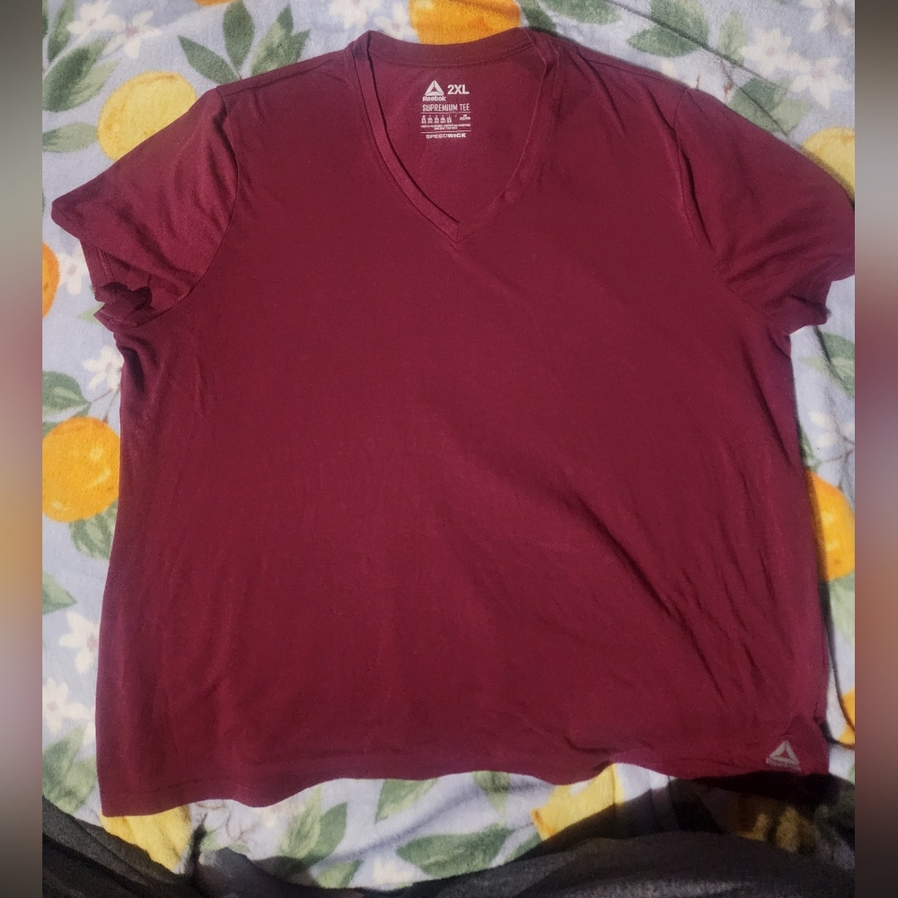Reebok Speedwick Burgundy V-Neck Supreme Tee Size 2XL